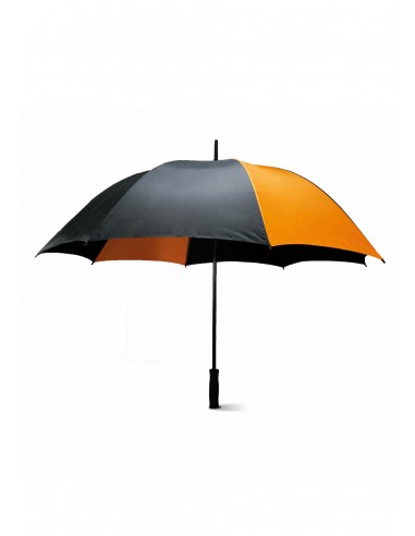 Seul ou à deux, ce grand parapluie tempête vous protégera de la pluie